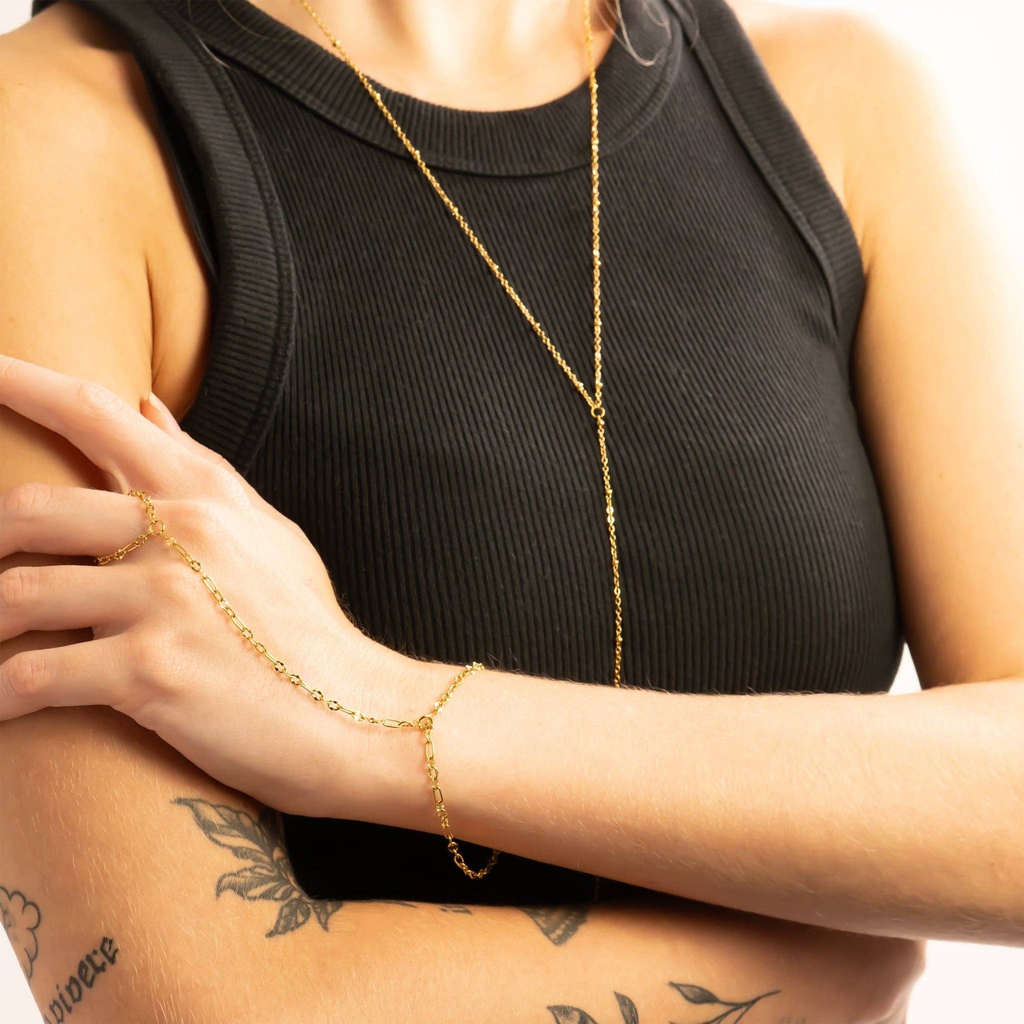 18K Gold PVD Stainless Steel Smooth Lip Hand Chain
